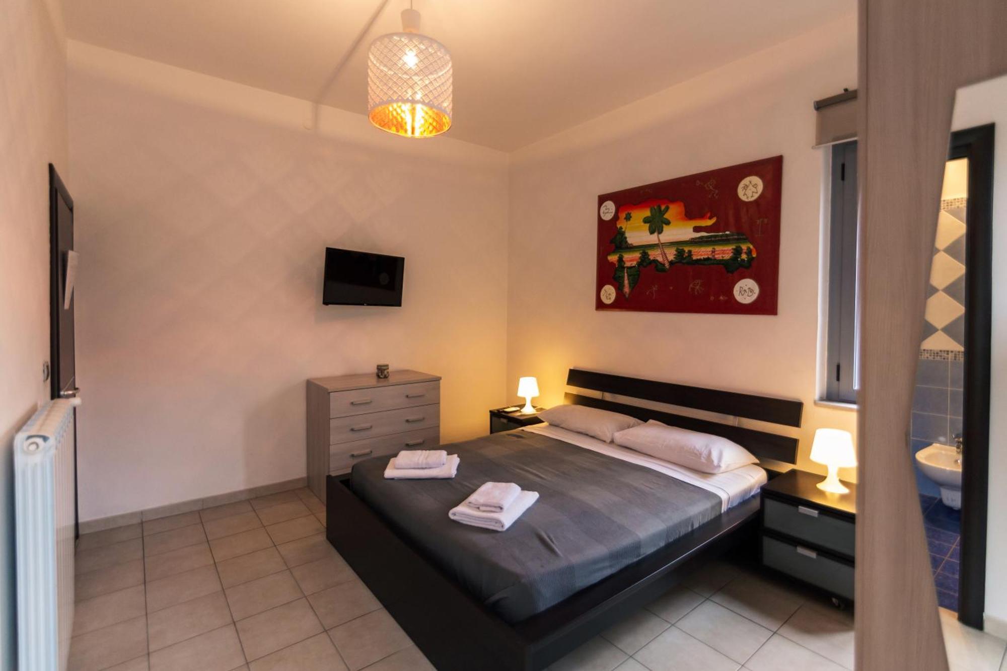 B&B Dell'Infopoint-La Via Silente Castelnuovo Cilento Экстерьер фото